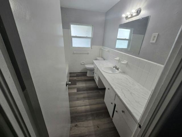 2334 42nd Ave N #0 - Photo 4 of 5