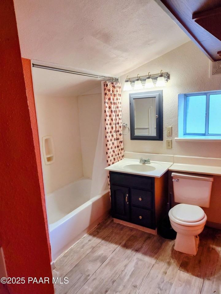 1718 E Mountain View Ave - Photo 4 of 6