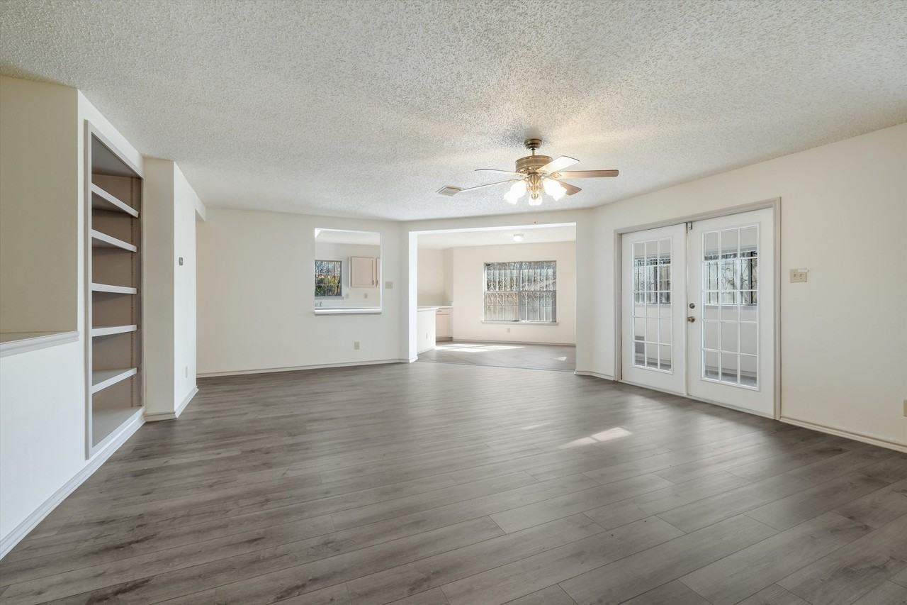 7492 Timbercreek Dr #1 - Photo 3 of 10