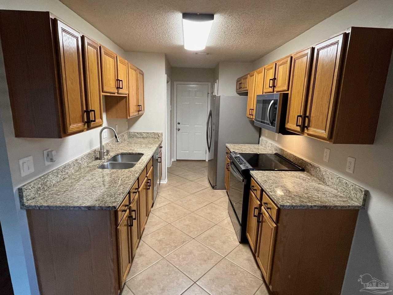 319 Mirabelle Dr - Photo 4 of 17