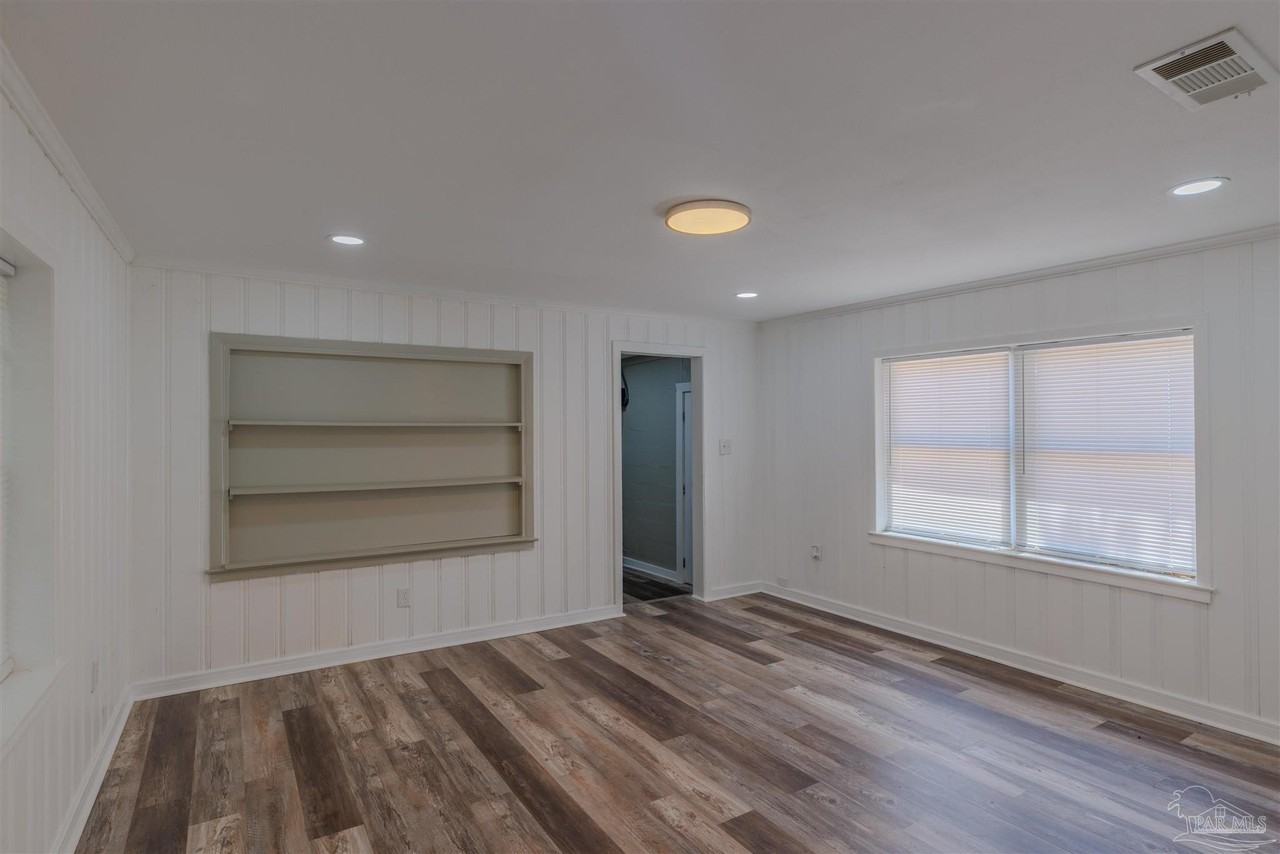 1223 Wisteria Ave - Photo 6 of 23