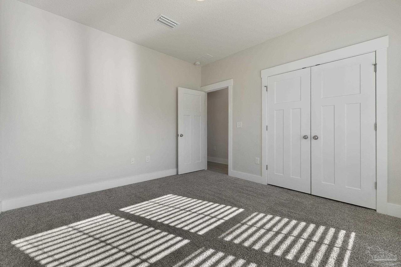 5065 Wheeler Way - Photo 4 of 44