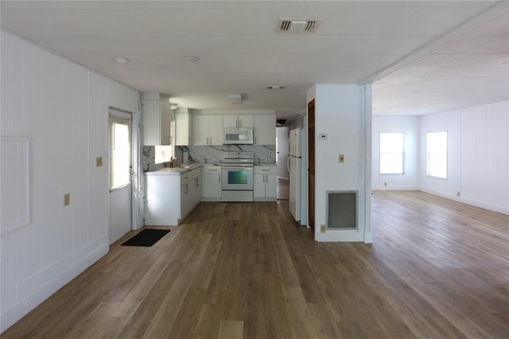 21726 N Heritage Cir - Photo 3 of 19