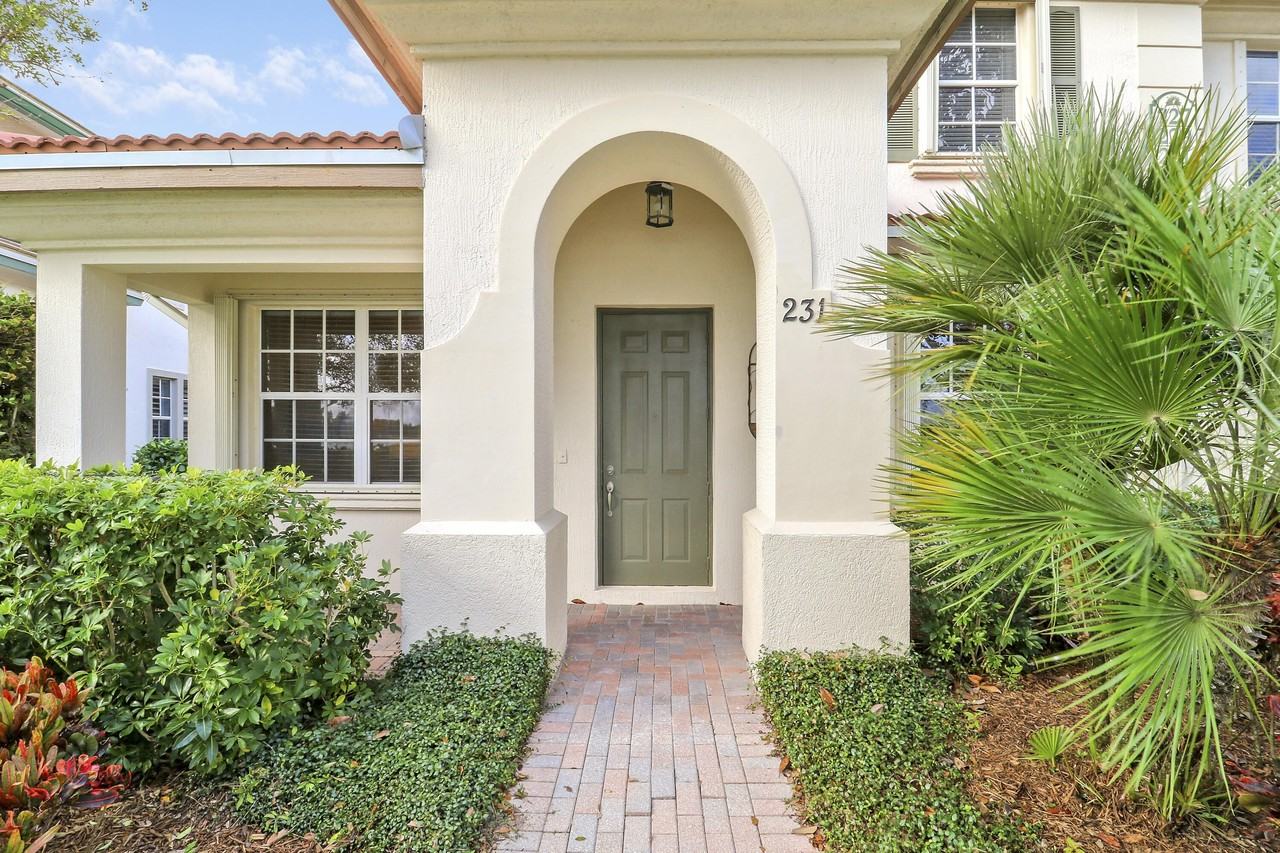 231 Evergrene Pkwy #22C - Photo 2 of 26