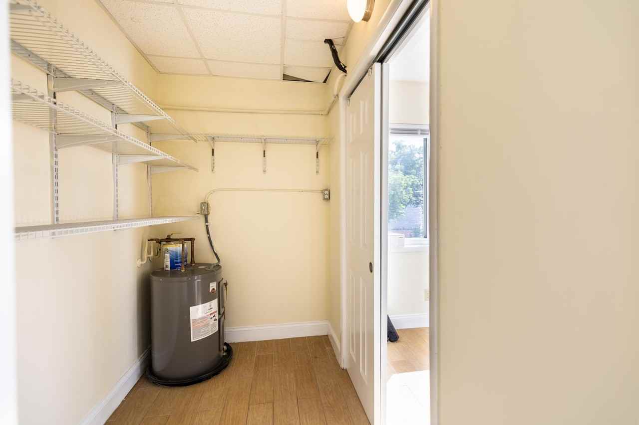 391 Se 19th Ave #5 - Photo 5 of 5