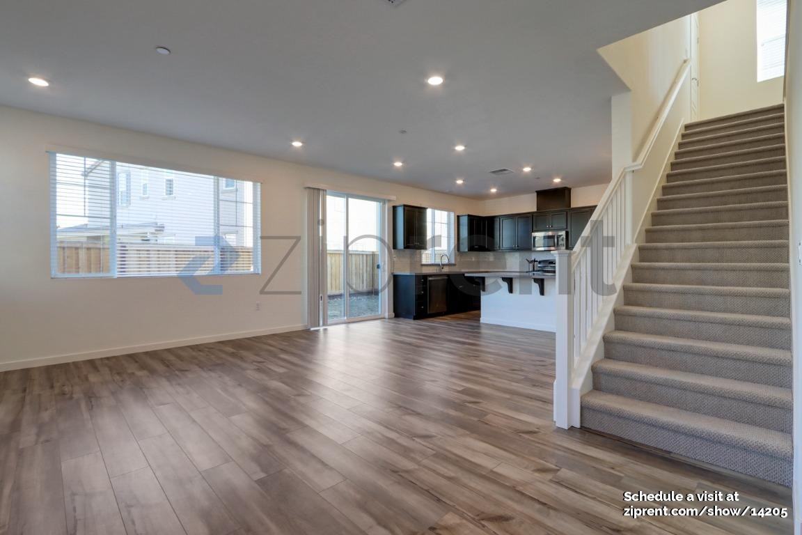 1300 Renewal Ln - Photo 3 of 25