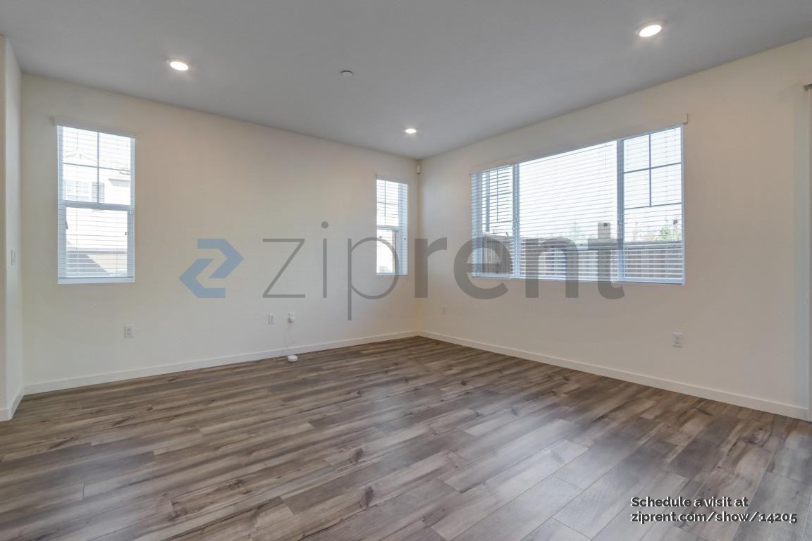 1300 Renewal Ln - Photo 5 of 25