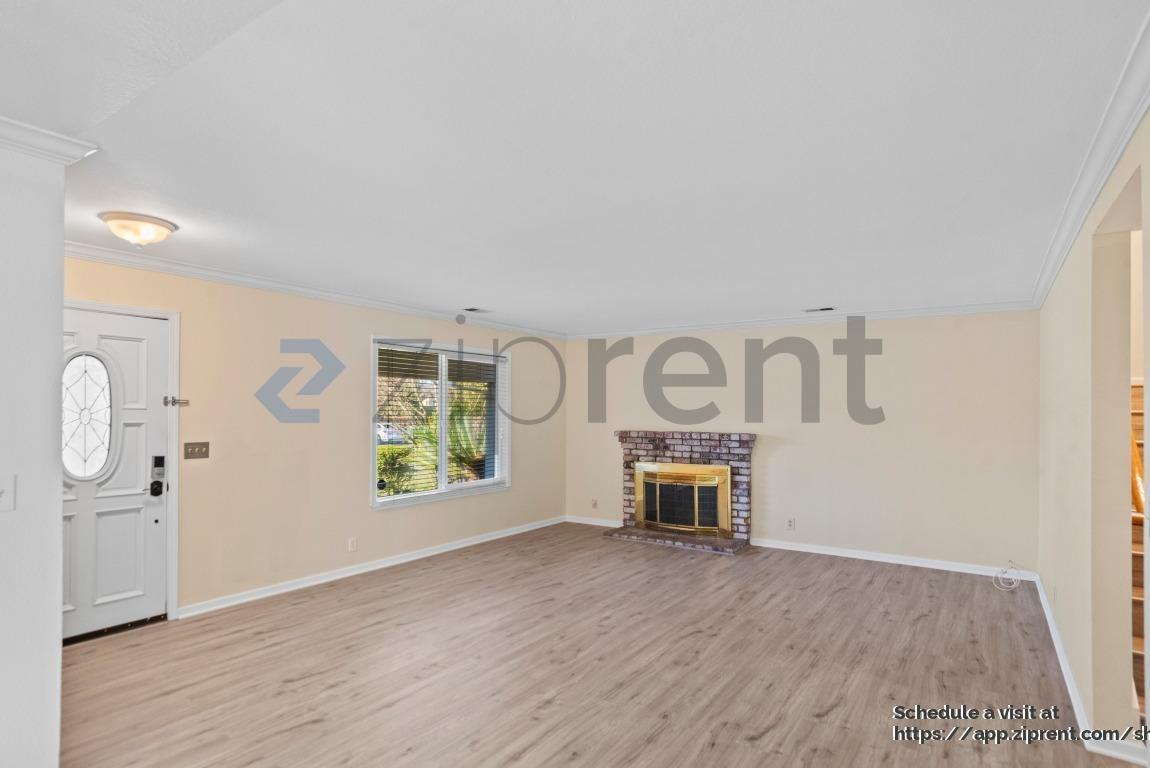 8370 Parish Way - Photo 6 of 36