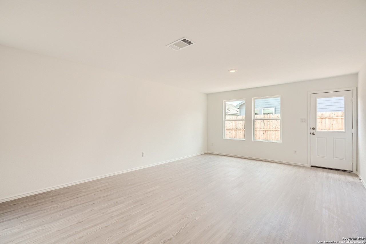 9843 Carome Mill Dr - Photo 2 of 27