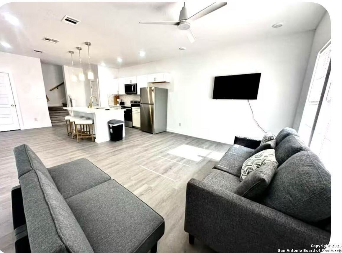 829 Kayton Ave Unit 102 #102 - Photo 2 of 10