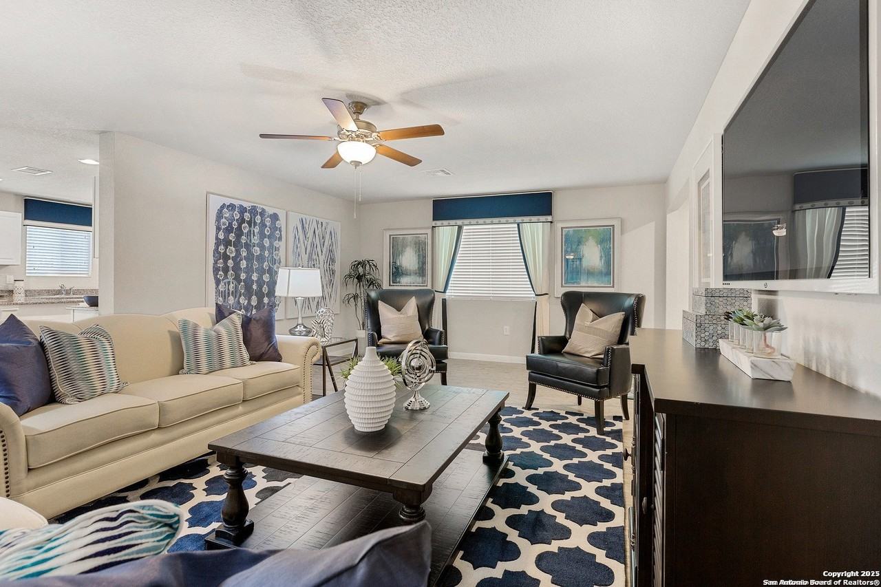 10439 Legacy Hl - Photo 3 of 15