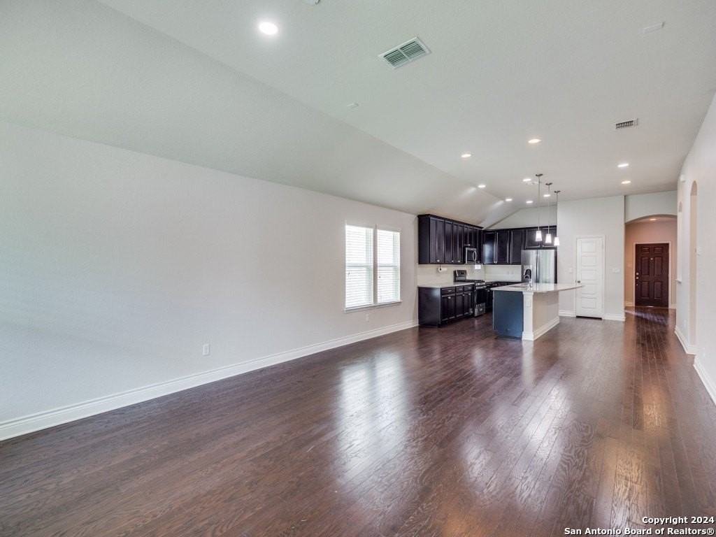 129 Aberdeen - Photo 3 of 12