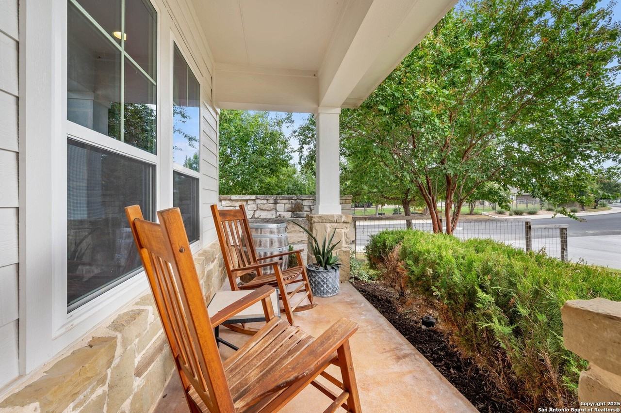 8921 Vine Leaf - Photo 5 of 35