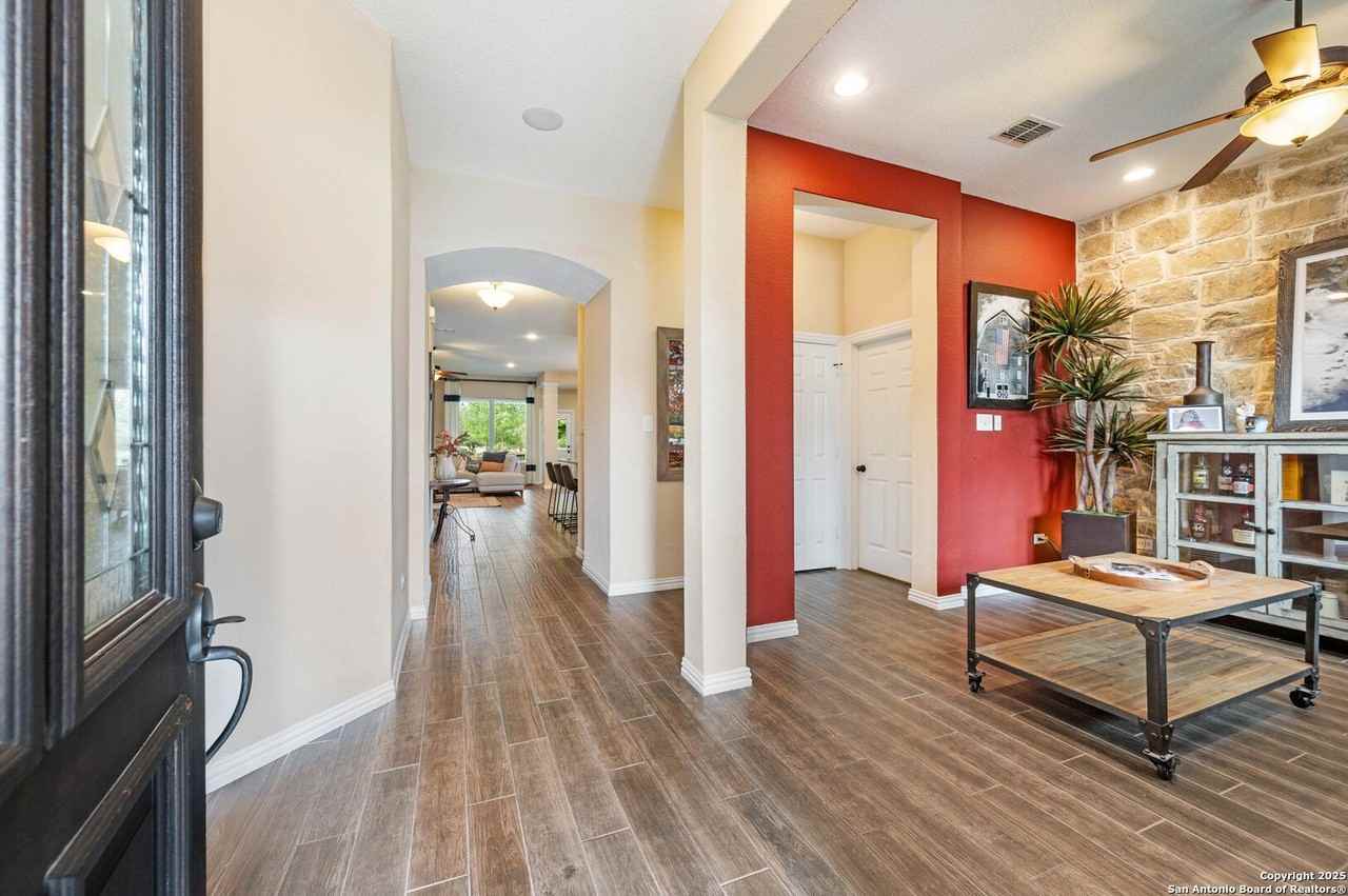 8921 Vine Leaf - Photo 6 of 35