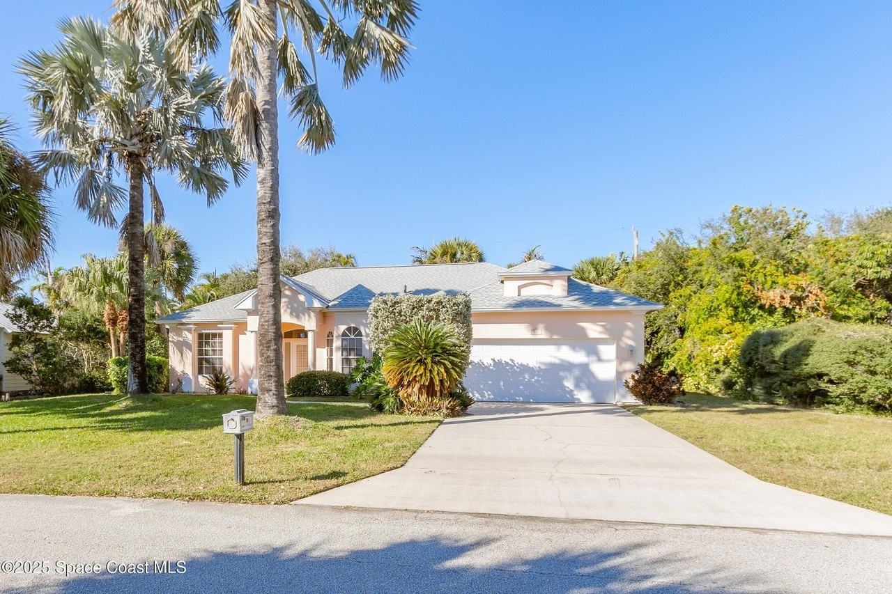 216 3rd Ave - Photo 2 of 37