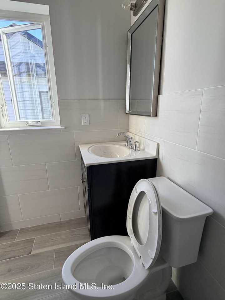 71 Prescott Ave #2 - Photo 6 of 8