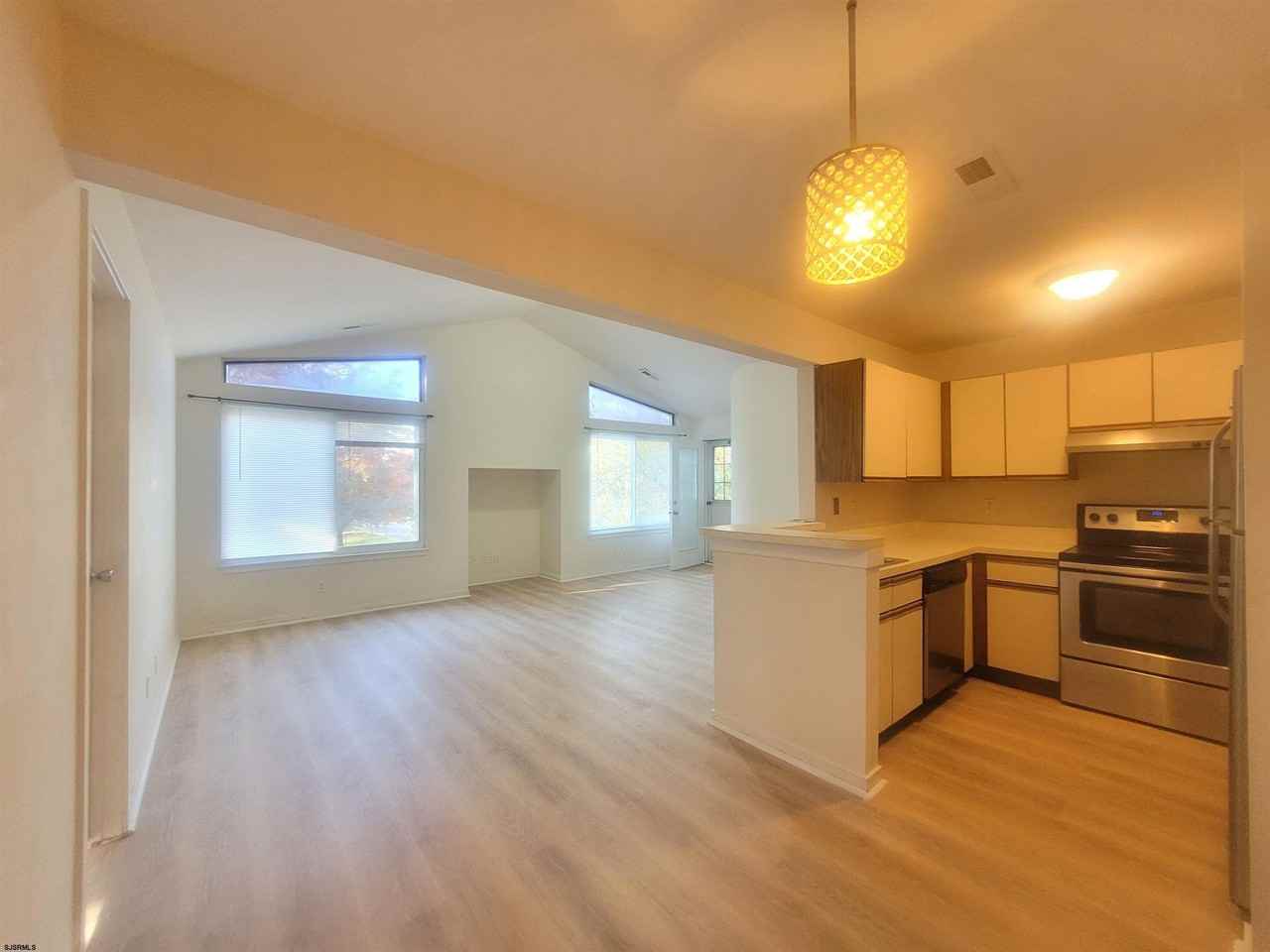 137 Heather Croft - Photo 4 of 10