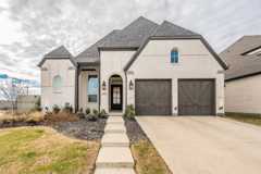 2105 Tremont Dr - Photo 1 of 1