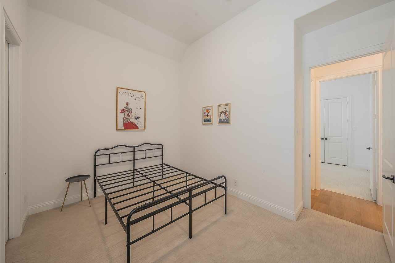 2105 Tremont Dr - Photo 7 of 40