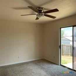 500 Deloris Dr - Photo 6 of 12