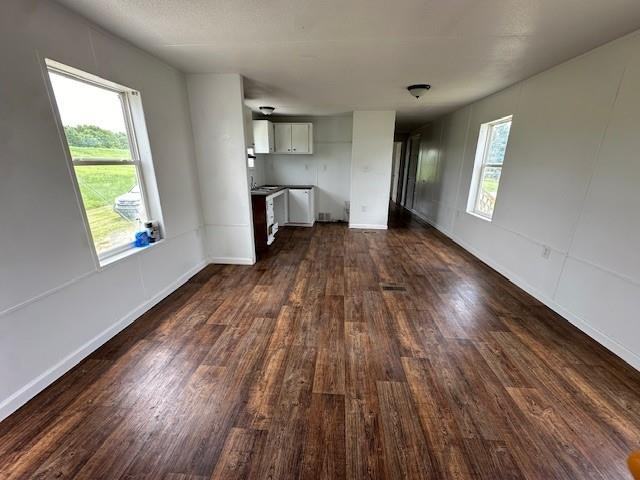 136 Orange St - Photo 3 of 12