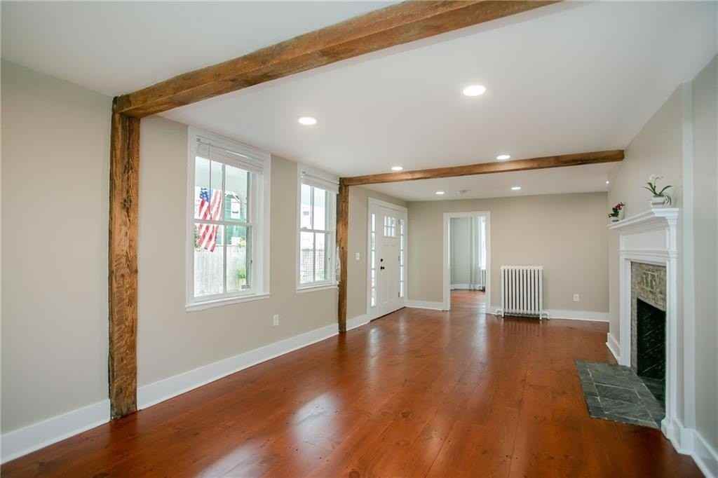 43 Farewell Street unit: Durgin #1 - Photo 7 of 23