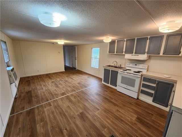 143 Rambling Rd - Photo 5 of 18