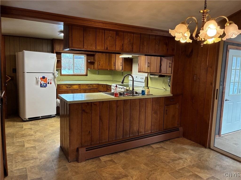 7470 Perry Rd - Photo 5 of 20