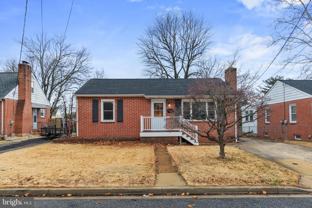 304 Newfield Rd - Photo 1 of 1