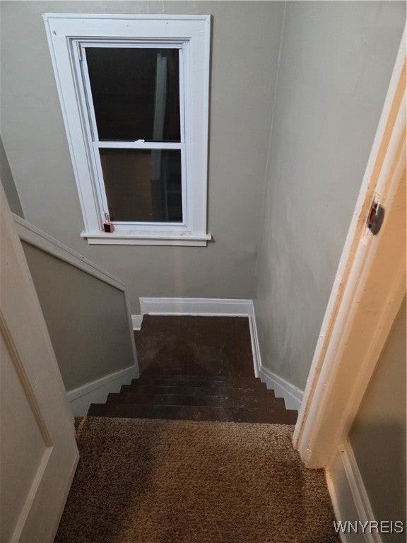 626 Lisbon Ave - Photo 2 of 8