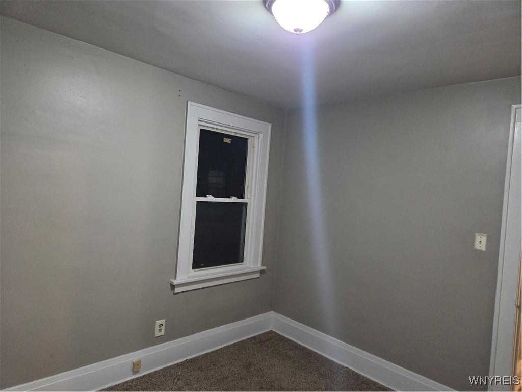 626 Lisbon Ave - Photo 7 of 8