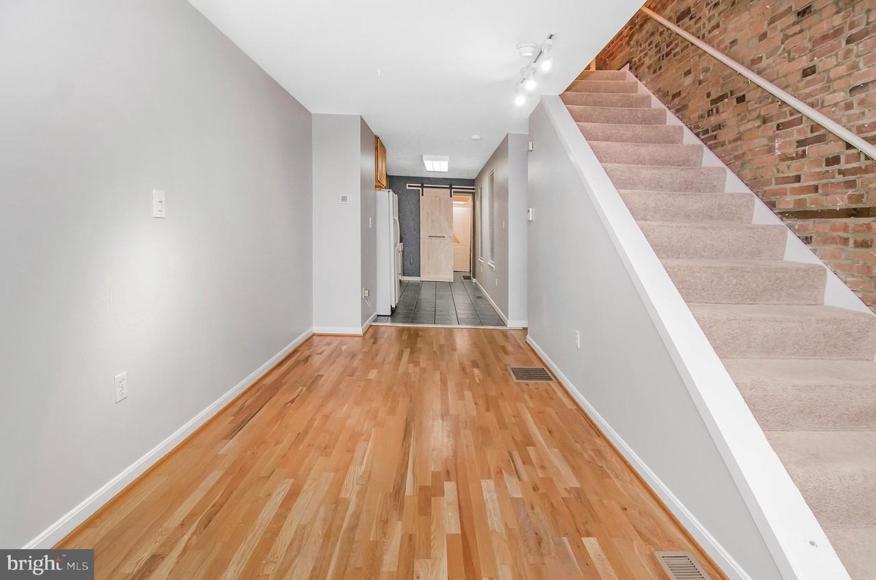 1815 S Charles St - Photo 7 of 27