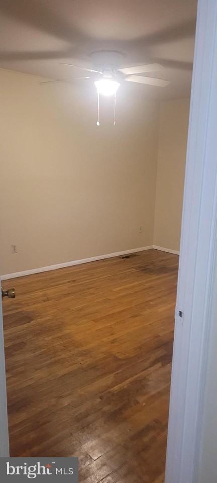 10810 Trafton Dr - Photo 7 of 12