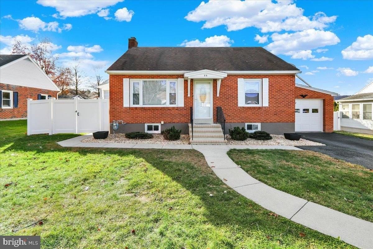 88 E College Ave - Photo 2 of 28