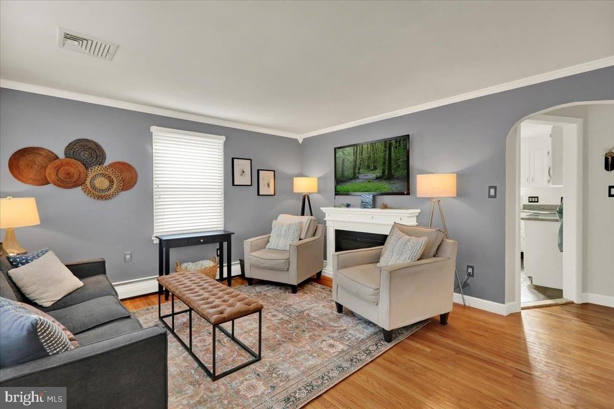 88 E College Ave - Photo 5 of 28