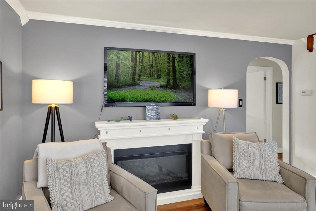 88 E College Ave - Photo 6 of 28