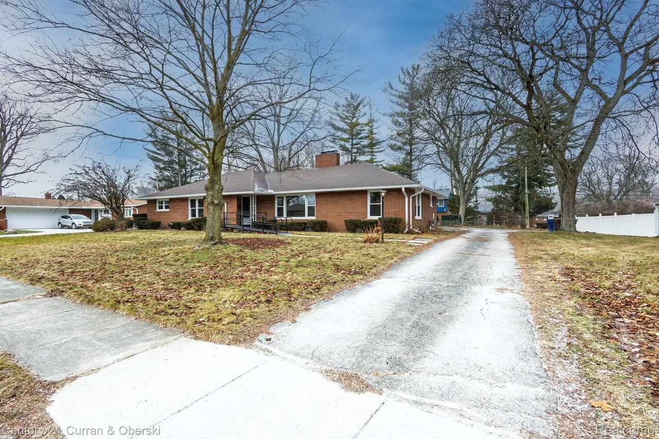 3136 Mildred St - Photo 2 of 50