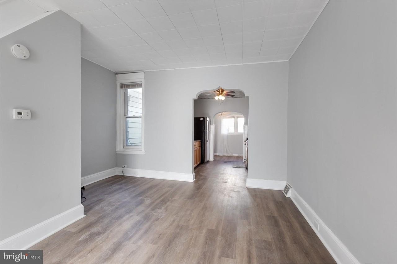 103 Daly St - Photo 6 of 23