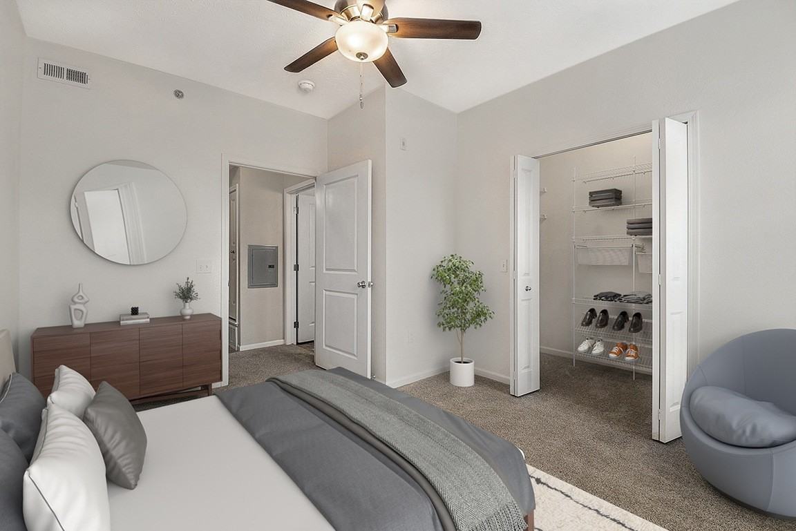 Lynbrook Apartments and Townhomes - Photo 5 of 50