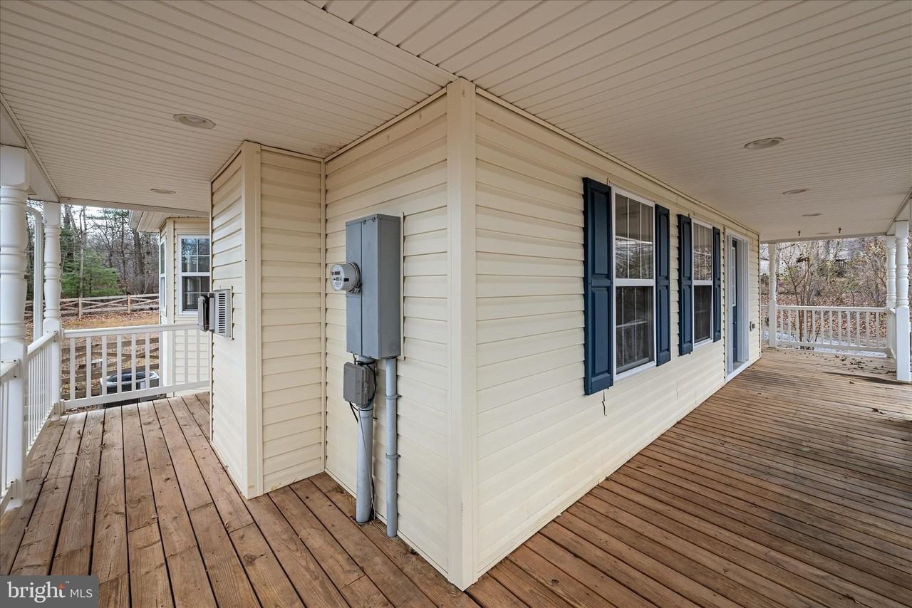 209 Winchester Dr - Photo 6 of 50