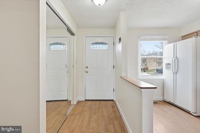 739 Brethour Ct - Photo 3 of 25