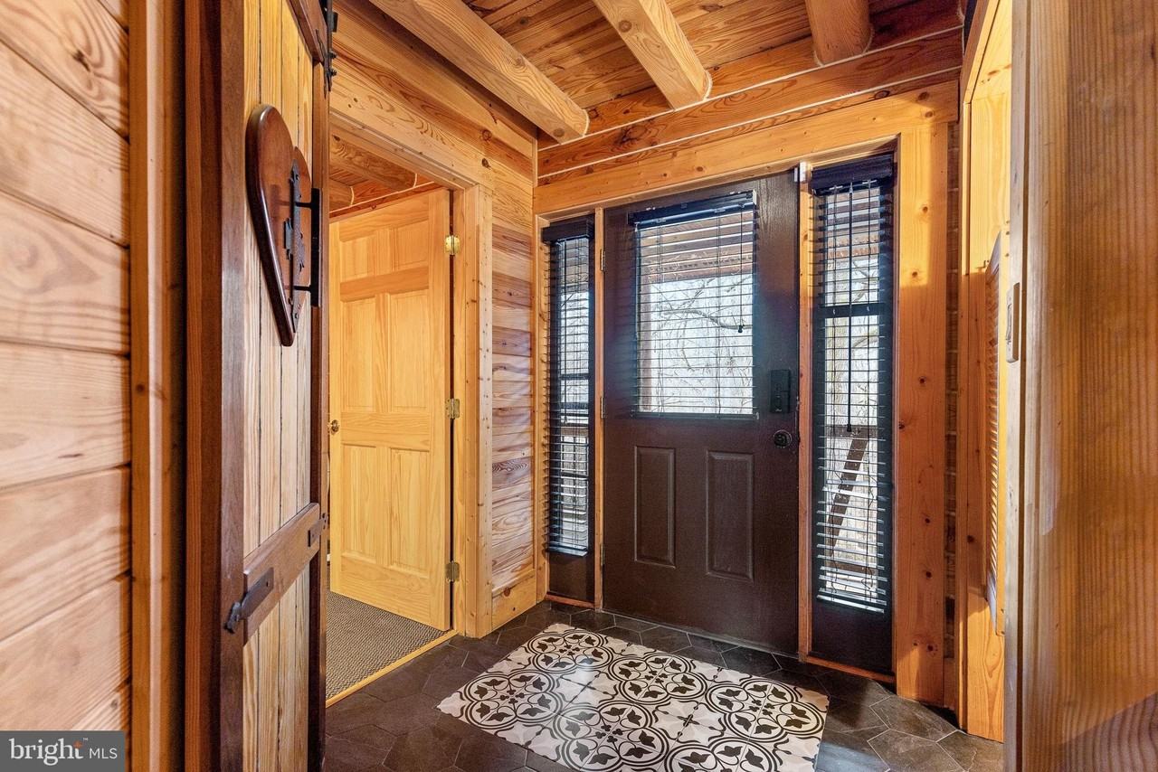 8 Hope Valley Ln - Photo 6 of 50