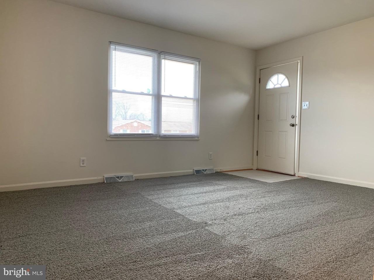 1813 Meadow Dr - Photo 2 of 8