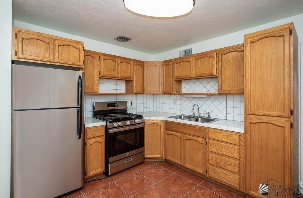 1314 E 23rd Pl - Photo 4 of 17