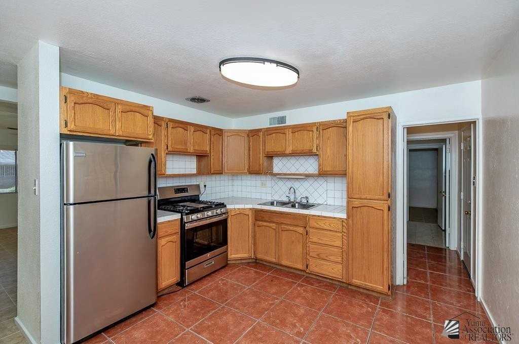 1314 E 23rd Pl - Photo 5 of 17