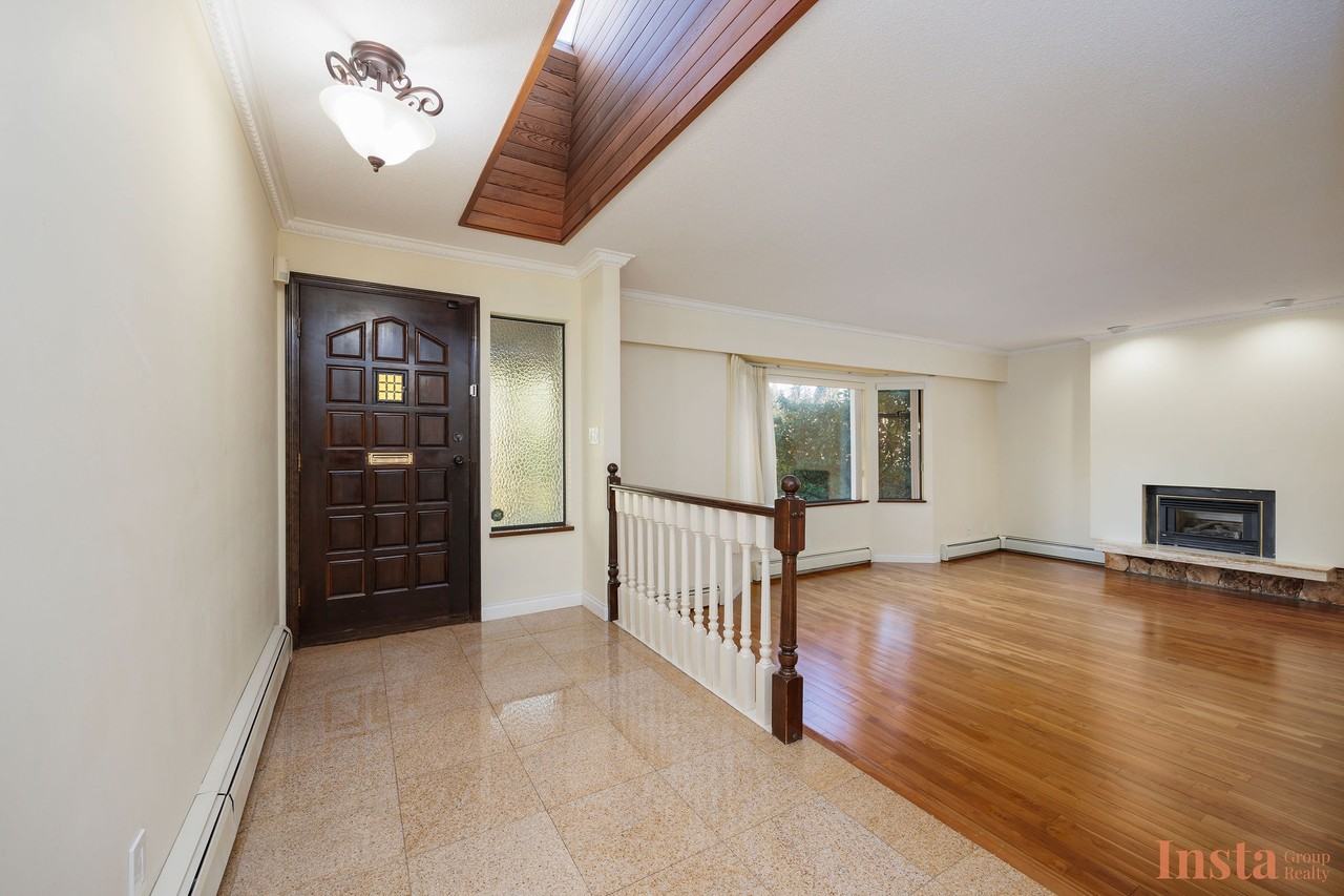 2135 Kirkstone Road - Photo 2 of 20