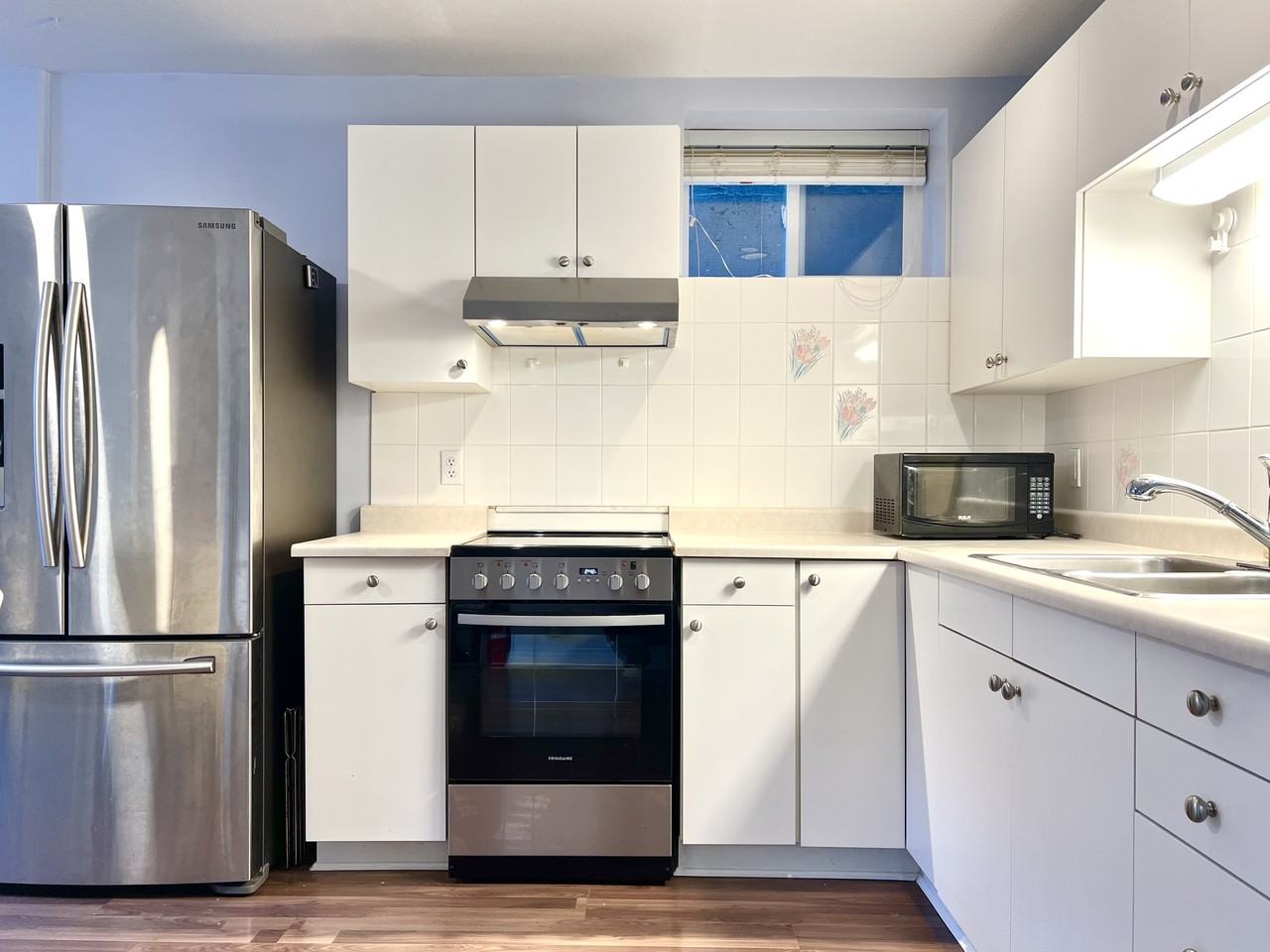 183 North Howard Avenue - Photo 7 of 19