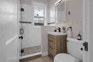 321 Summit Ave #301 - Photo 4 of 9