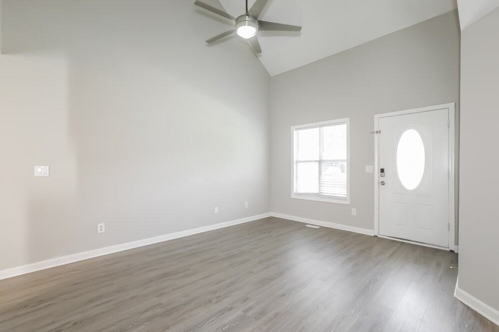 304 Mary Alice Dr - Photo 4 of 16