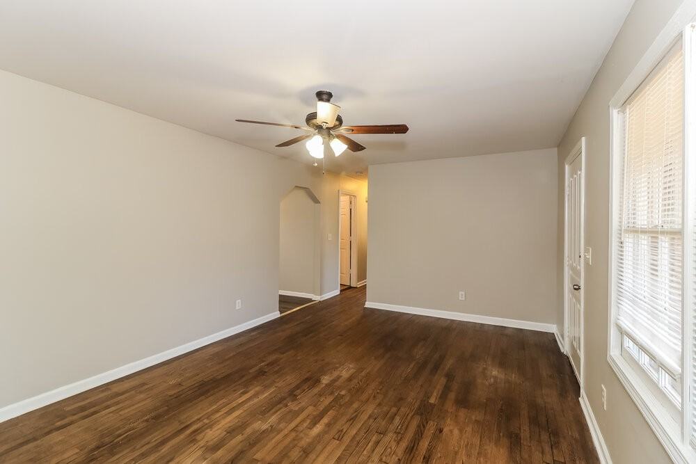 454 New St - Photo 6 of 25